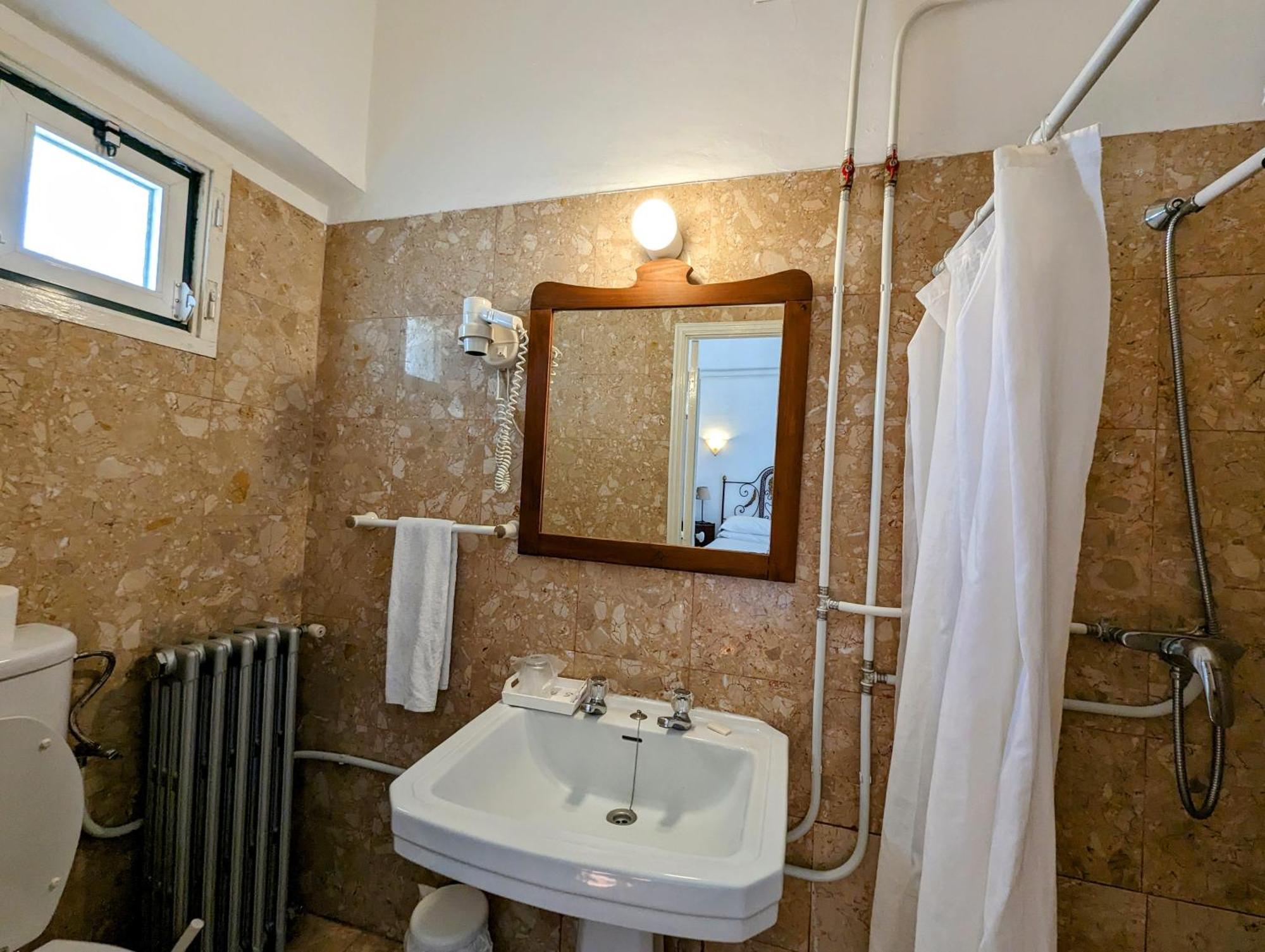Hotel Solar De Monfalim Évora Pokoj fotografie